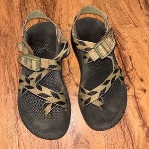 ⛰️ CHACO SANDALS SIZE 7 🖤